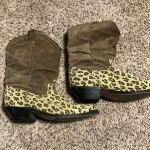 Dingo 7.5 shorty leopard brown boot clean nice shape